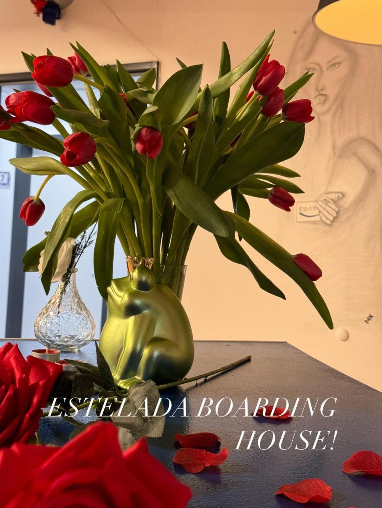 Estelada Boarding Houses Berg Am Laim Münih Dış mekan fotoğraf